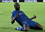 开云体育-曼城凭梅开二度，轻松斩获三分