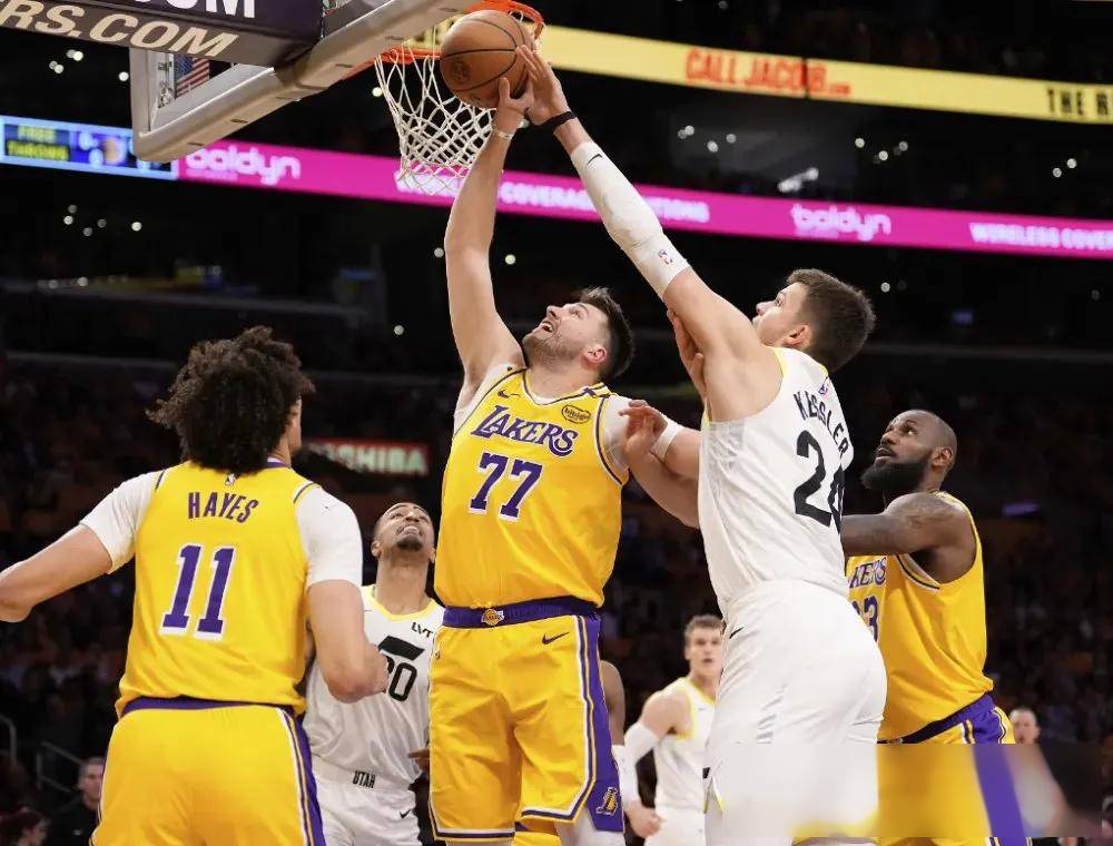 意大利男篮碾压爵士,东契奇打破历史纪录 意大利男篮碾压爵士,东契奇打破历史纪录