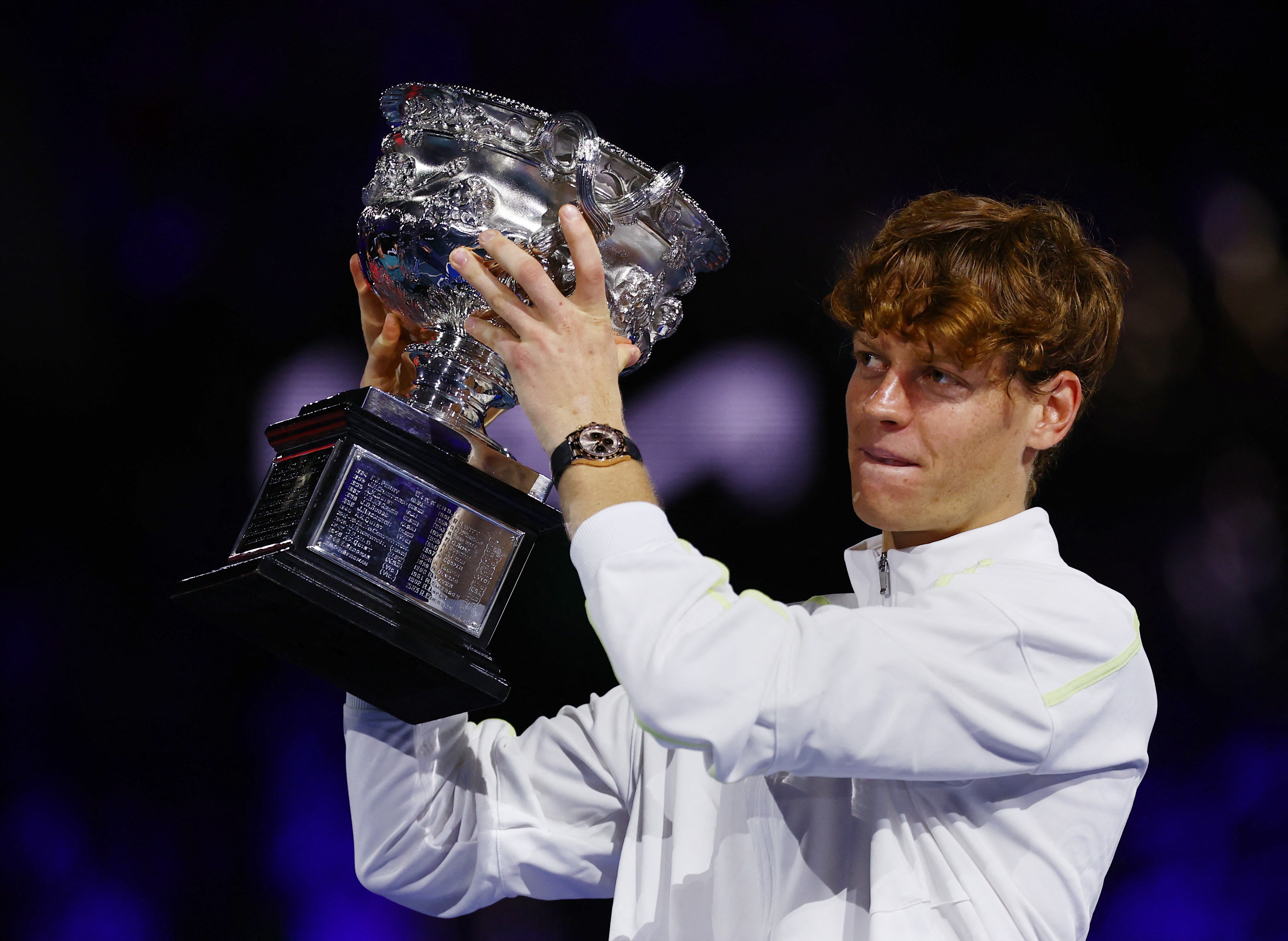 包含年终总决赛翻盘ATP总决赛,辛纳刷新纪录的词条 包含年终总决赛翻盘ATP总决赛,辛纳刷新纪录的词条