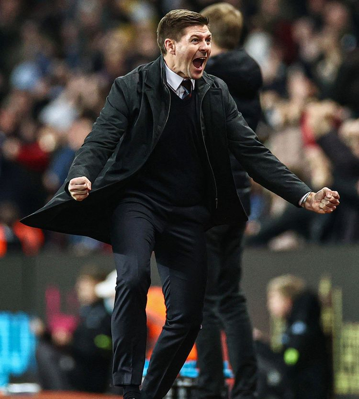 柏林联队绝杀维拉，冲出保级区