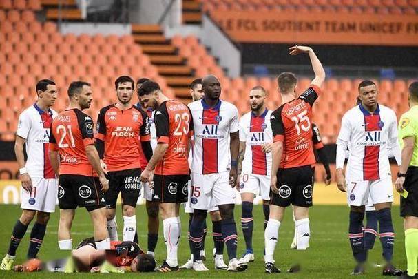 包含尼斯客场逼平亚眠,积分榜位置不变的词条 包含尼斯客场逼平亚眠,积分榜位置不变的词条