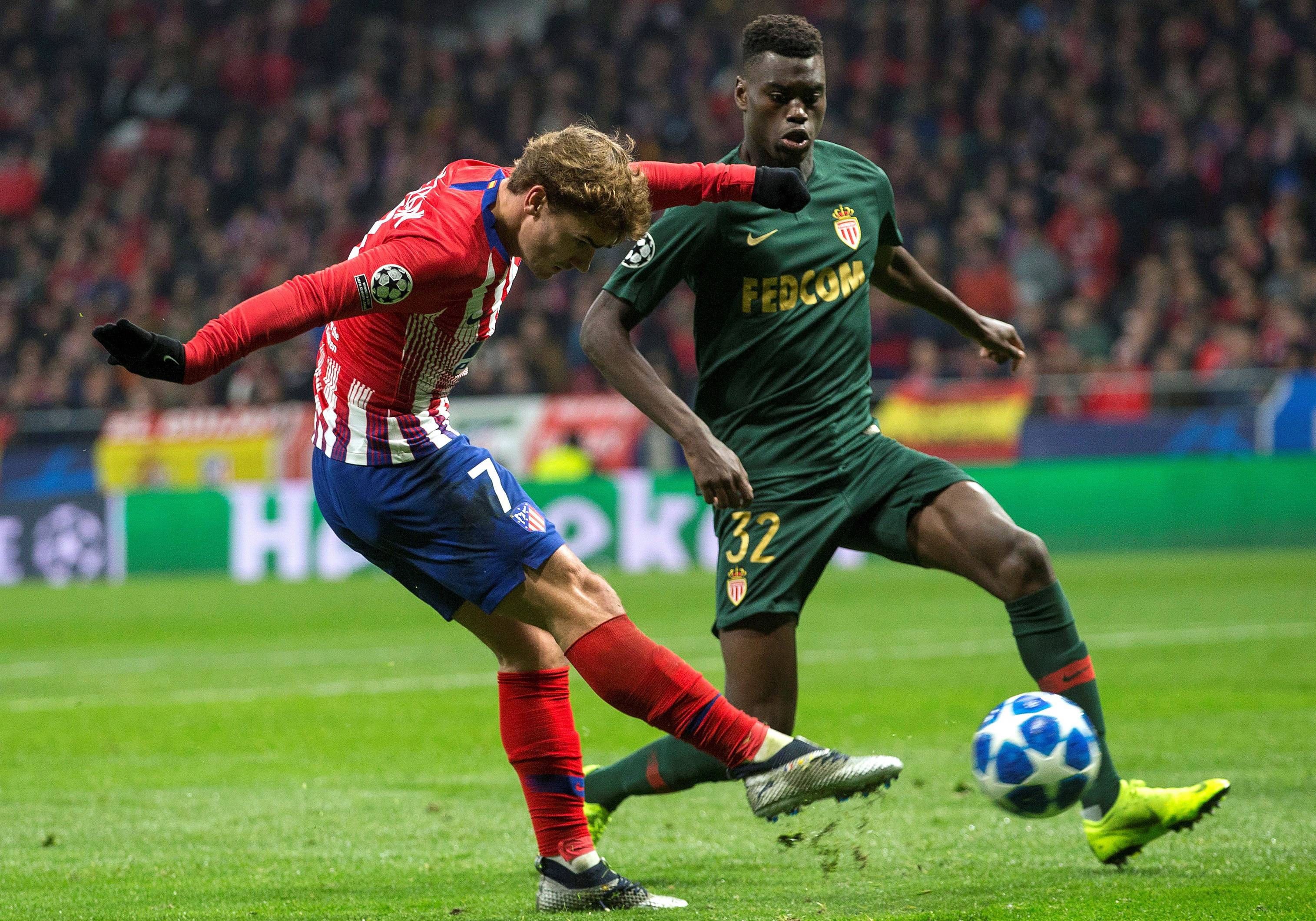 曼城主场不敌巴萨，欧冠小组赛未来莫测！