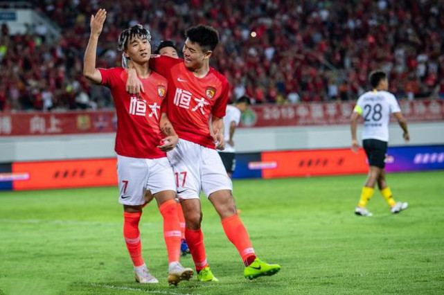 包含广州德比：恒大战平富力，悬念仍在的词条