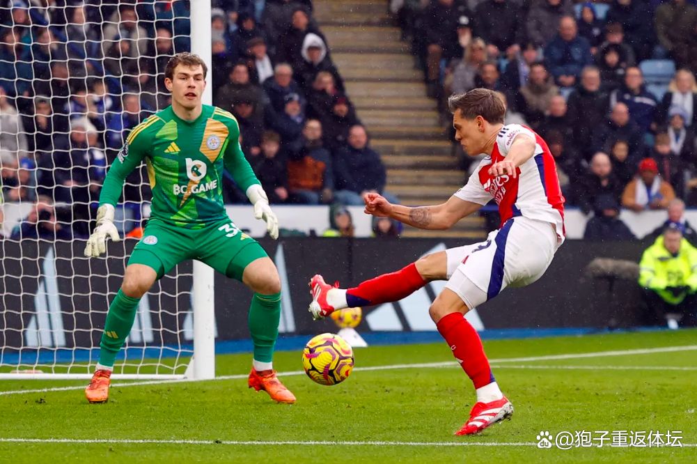包含阿森纳遭遇连败，球队危机重重抓紧自救的词条