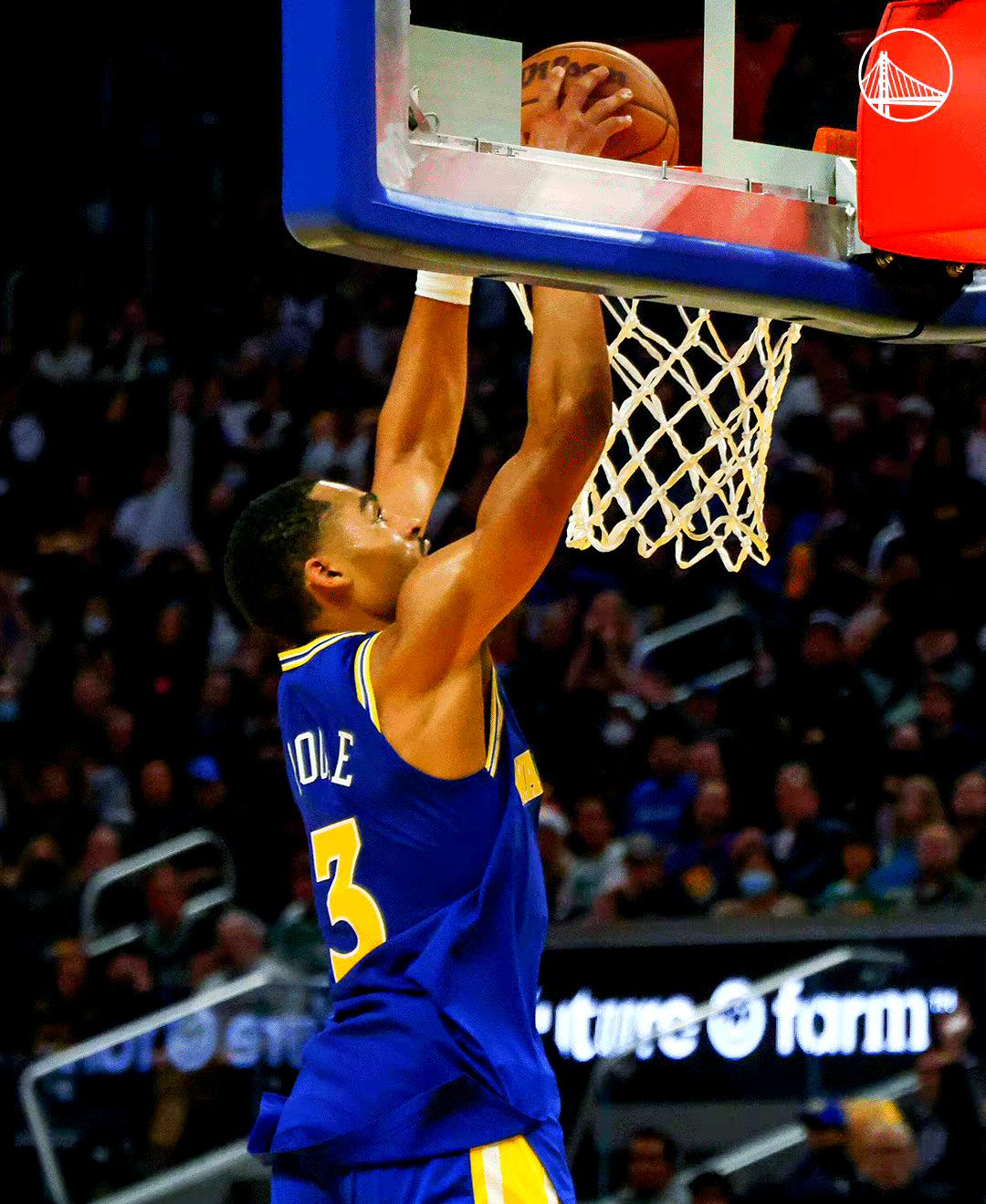 关于凯尔特人B队鏖战塞尔维亚男篮，库里高光表现的信息