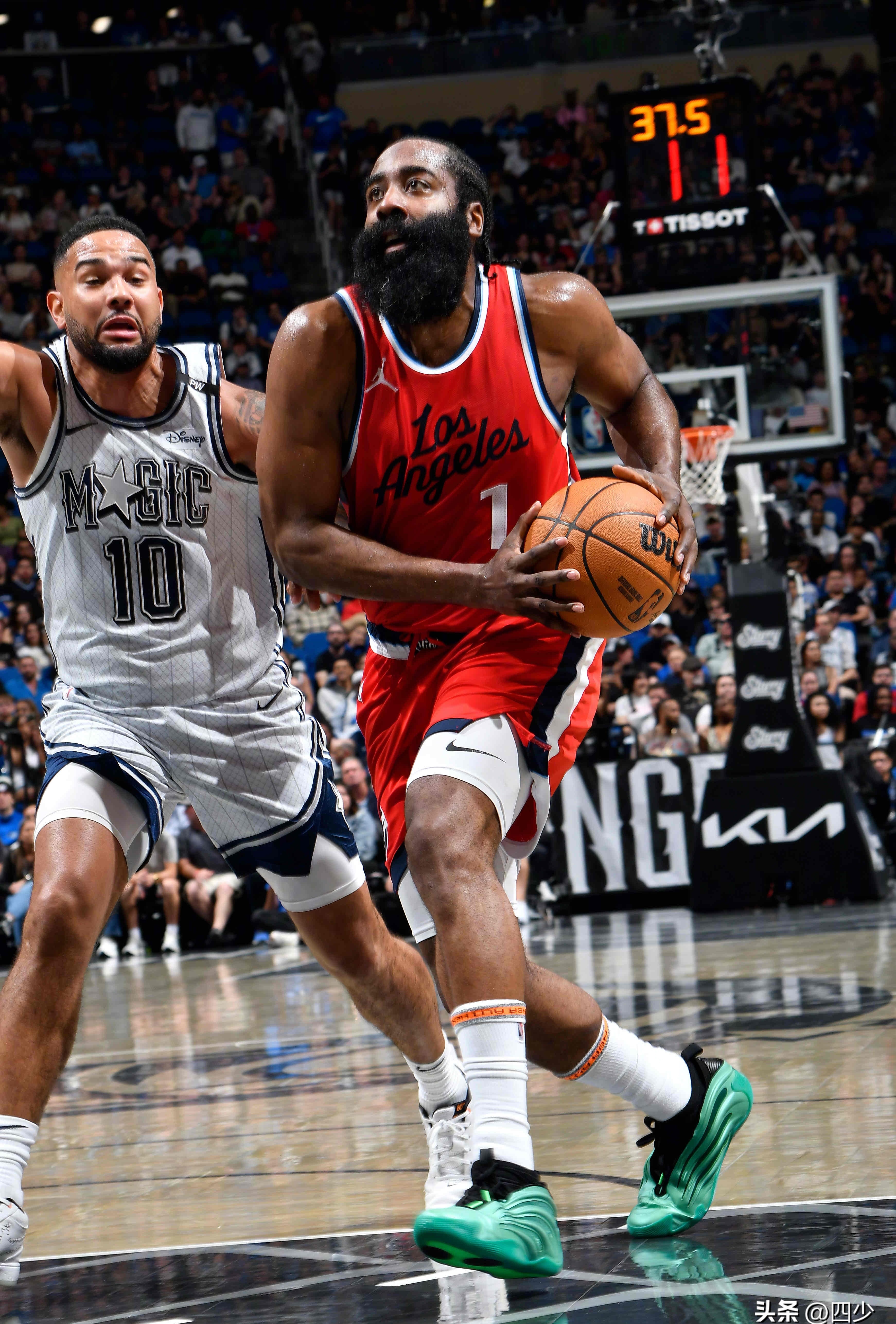 掘金逆转热火B队，哈登完成帽子戏法