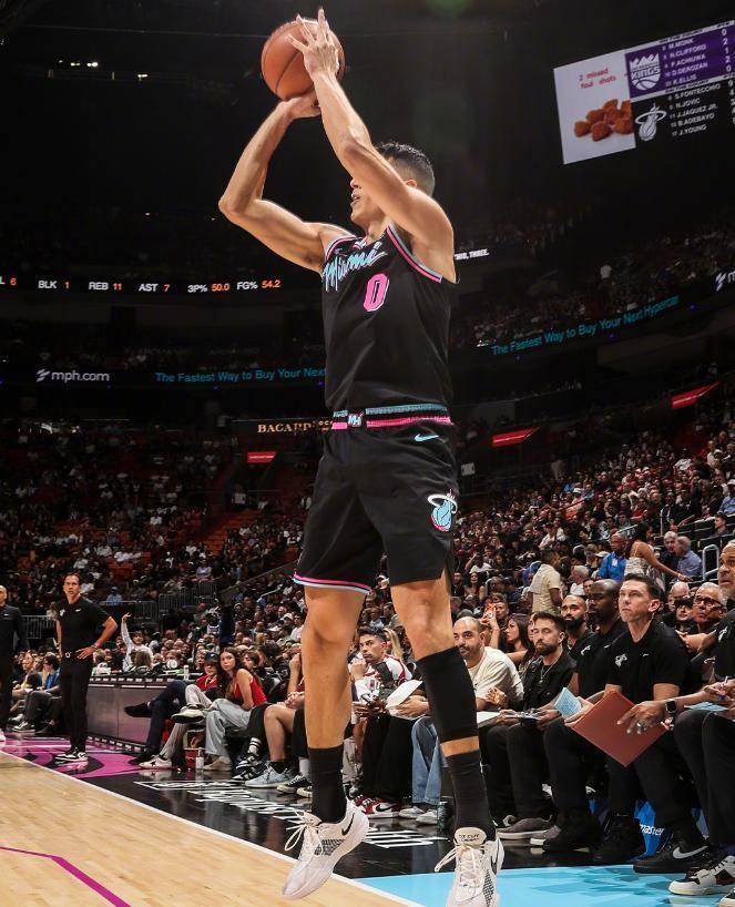 德国男篮爆冷国王，阿德巴约打破历史纪录