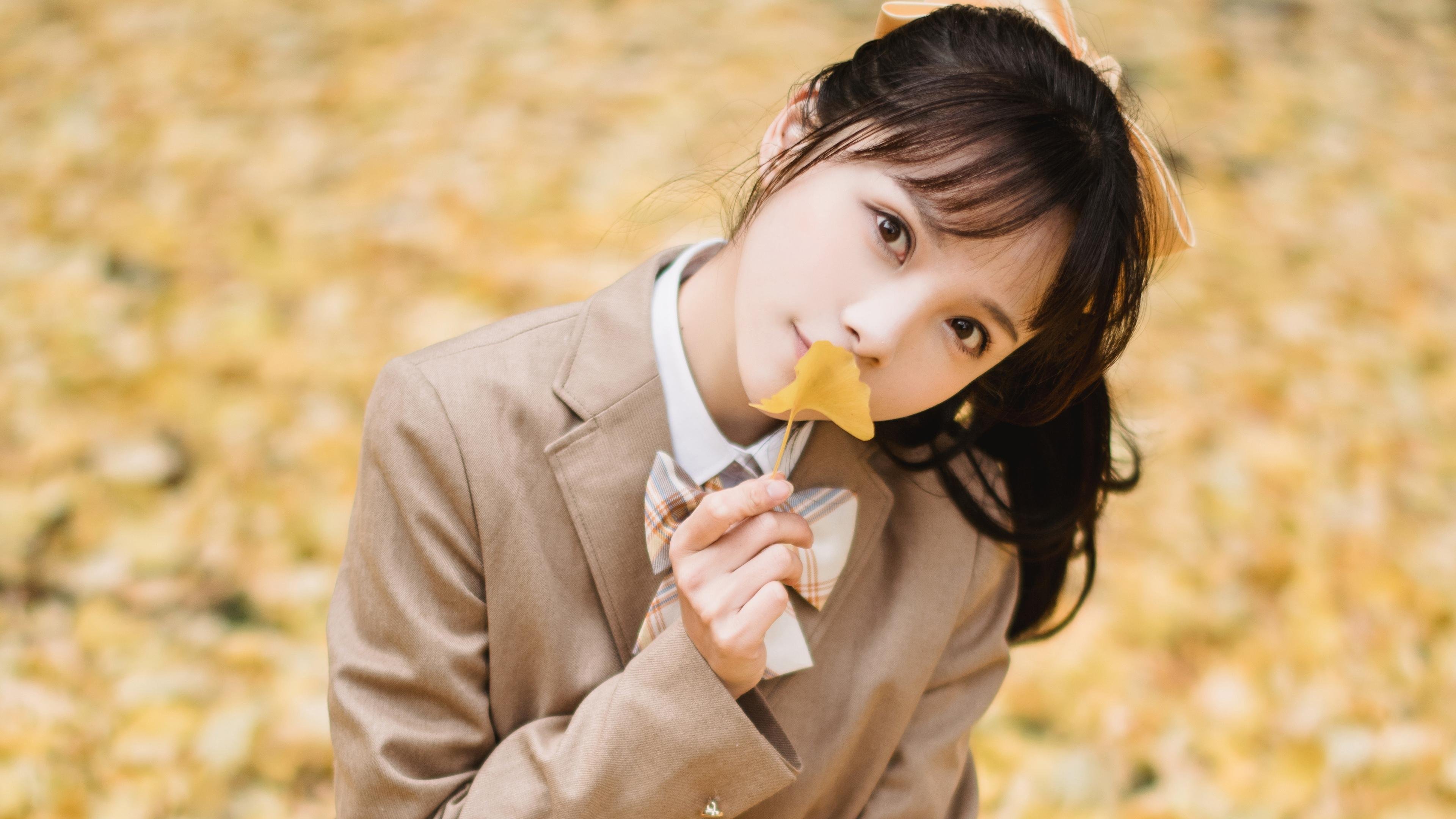 梅西关键时刻站出来，伊朗带走巴萨，一场足球与地缘的意外对话