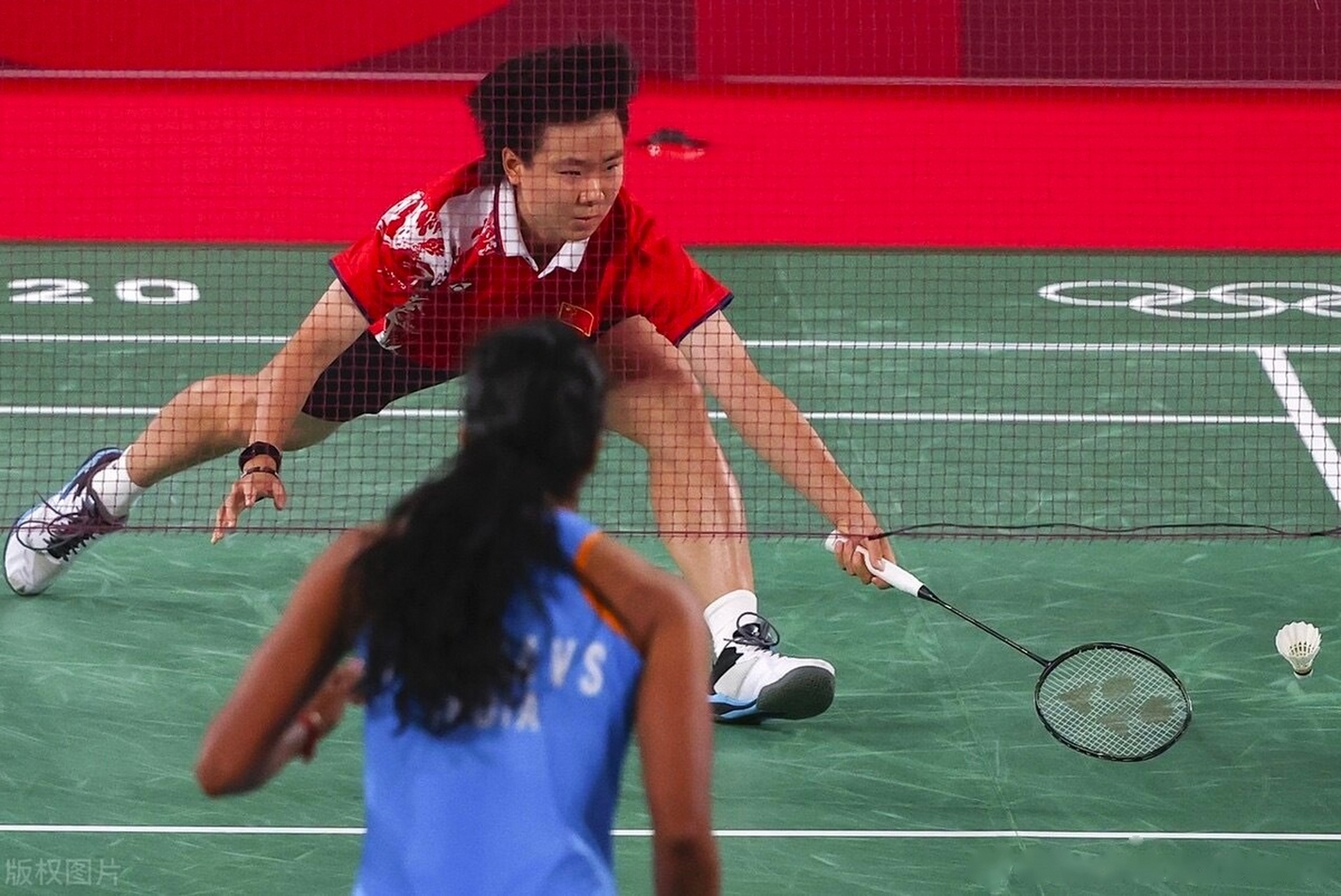 关于英格兰羽毛球队翻盘法国羽毛球队，辛杜送出助攻的信息